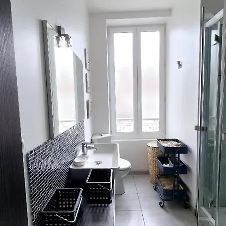 Casa de Férias Grande Maison Au Coeur De La - 10 Pers. - Fr-1-879-11