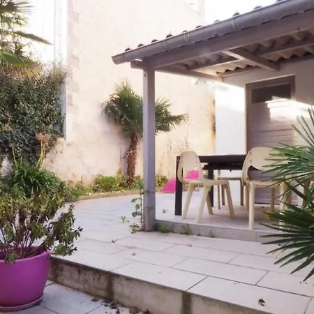 Casa de Férias Grande Maison Au Coeur De La - 10 Pers. - Fr-1-879-11 *